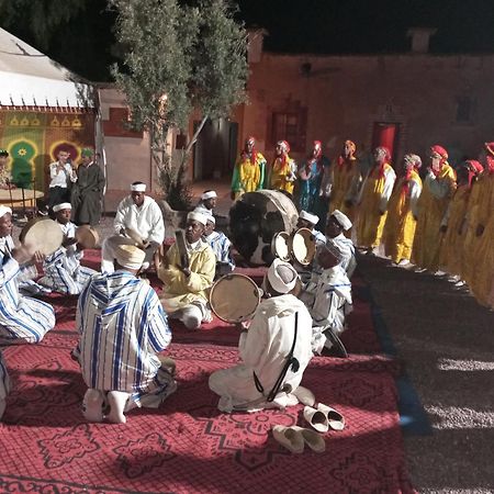 Auberge Restaurant Tissili " Oasis De Fint" Bagian luar foto